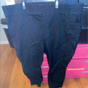 Black Old navy jeggings